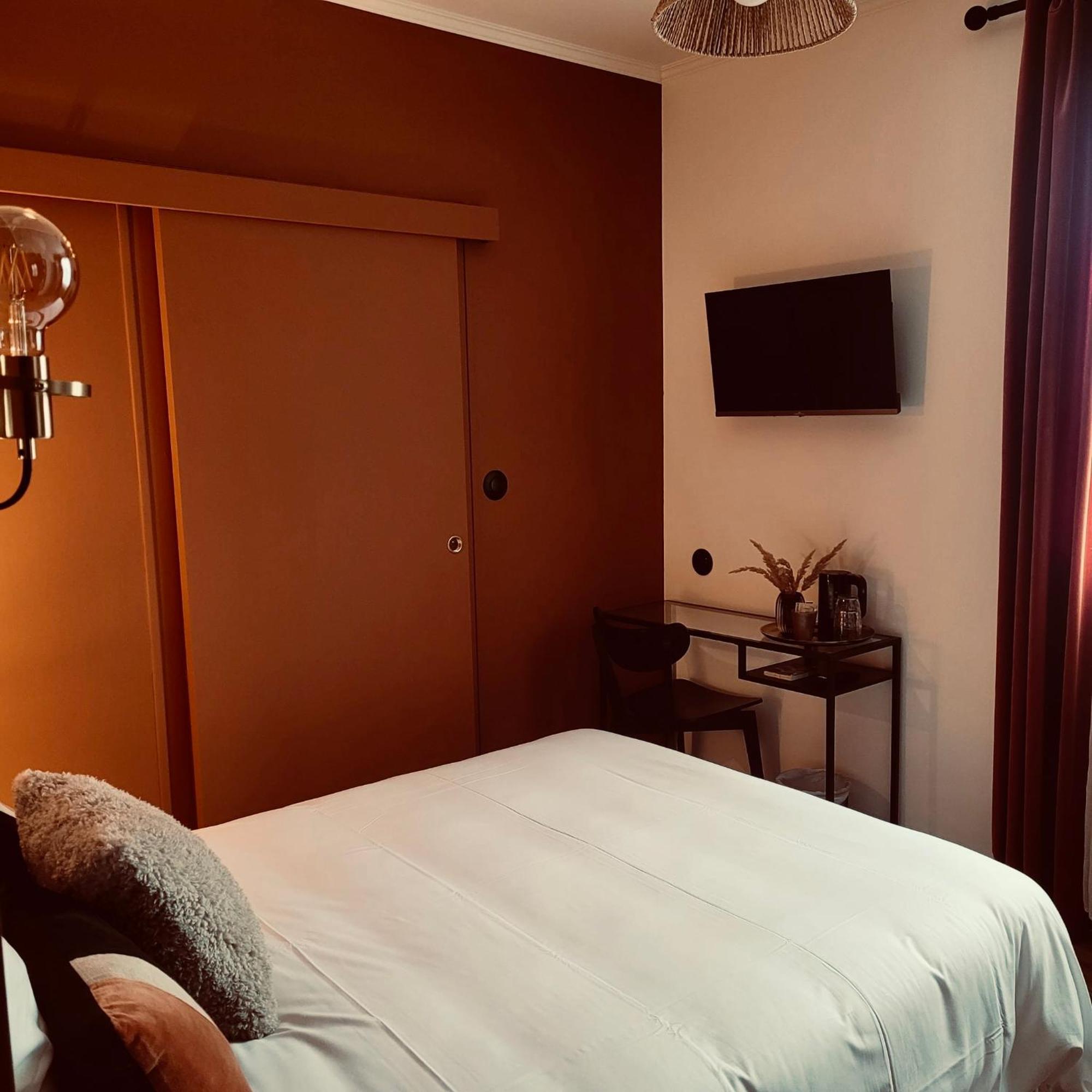 Hotel Rive Sud 希农 外观 照片