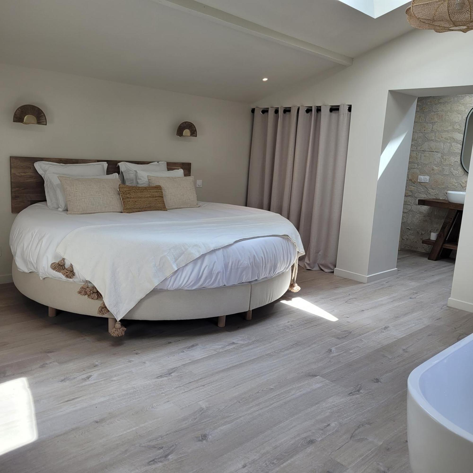 Hotel Rive Sud 希农 外观 照片