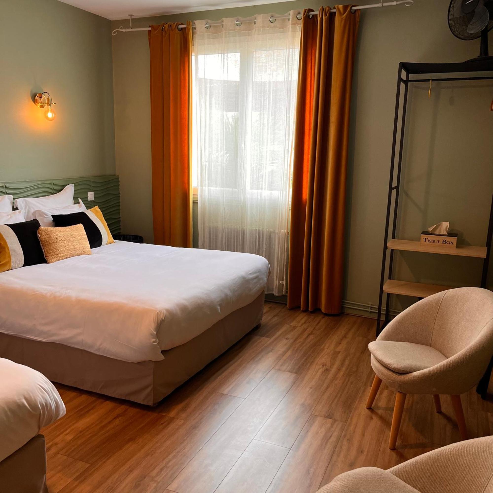 Hotel Rive Sud 希农 外观 照片