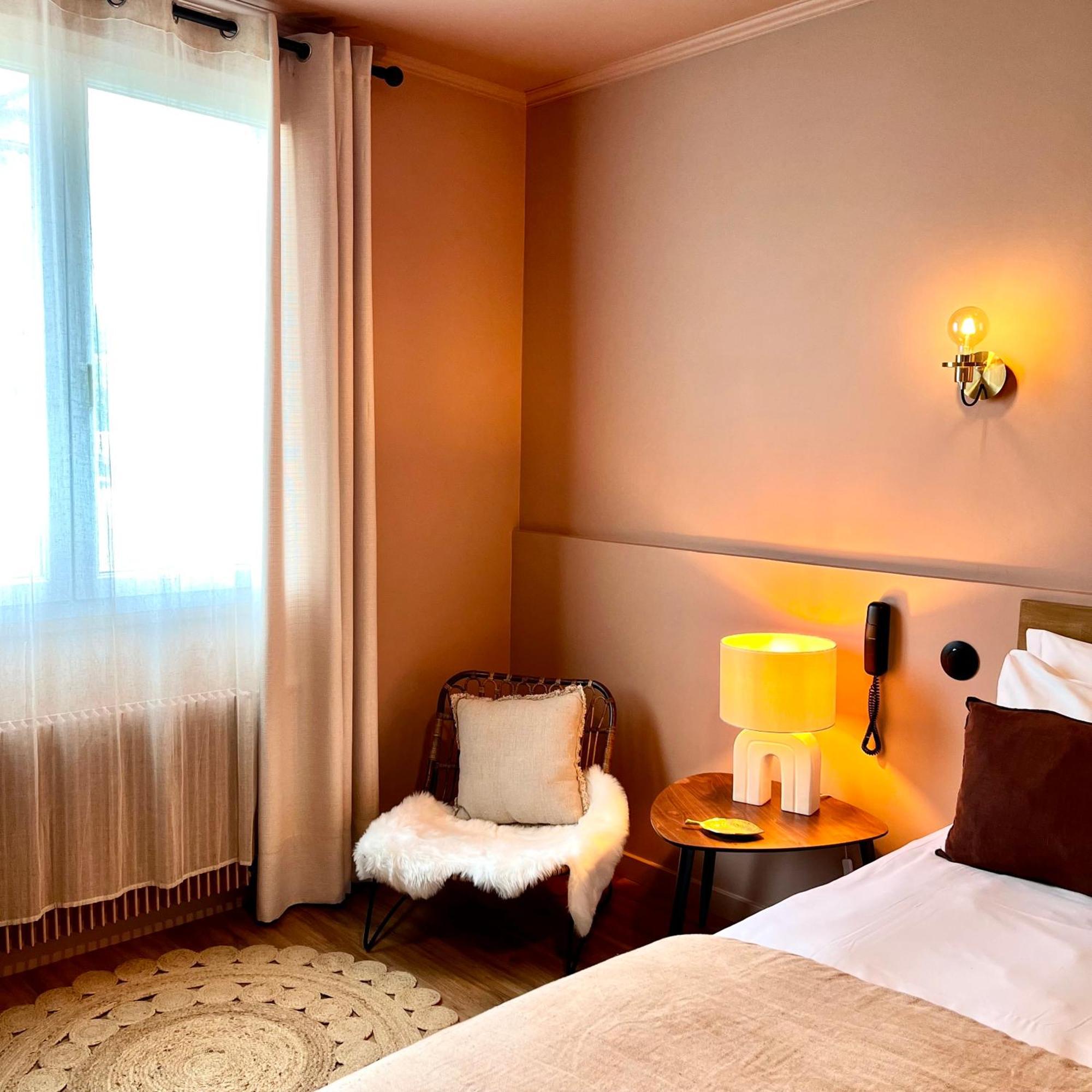 Hotel Rive Sud 希农 外观 照片