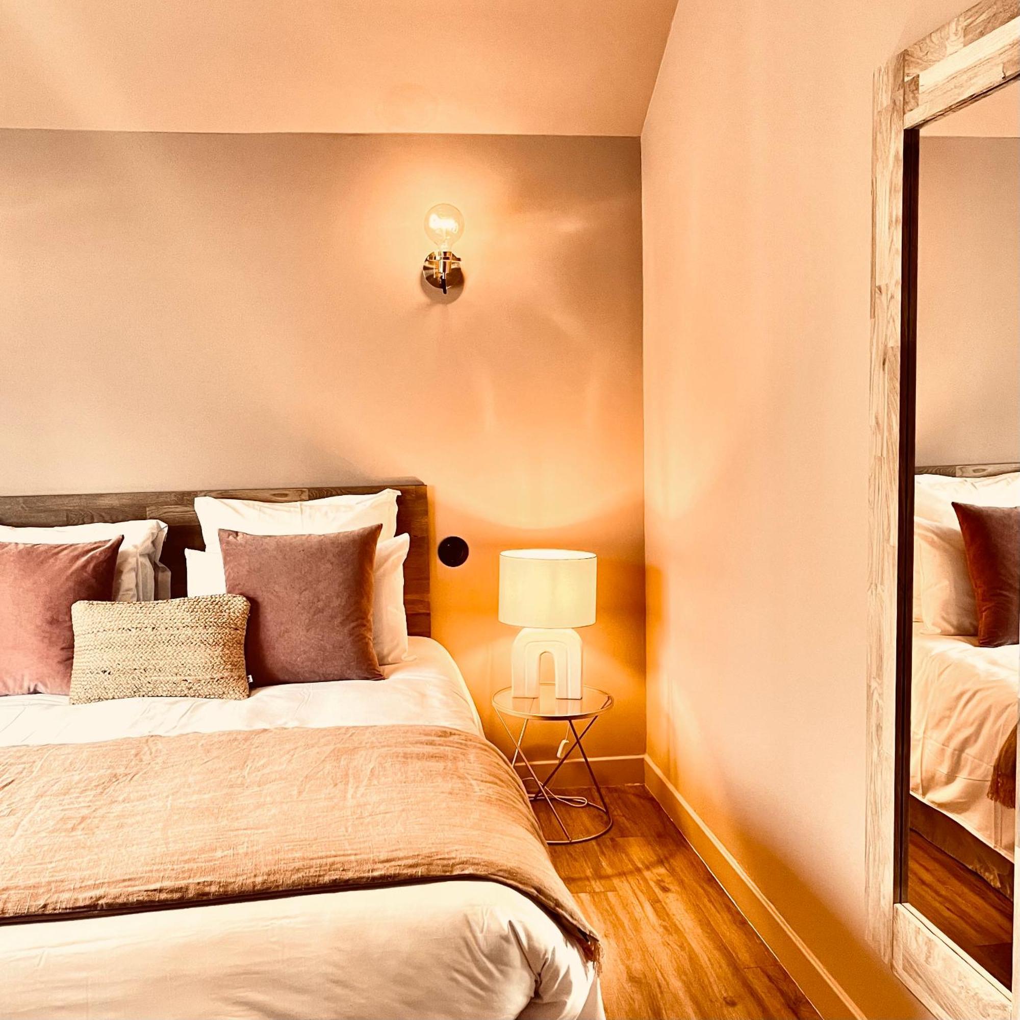 Hotel Rive Sud 希农 外观 照片